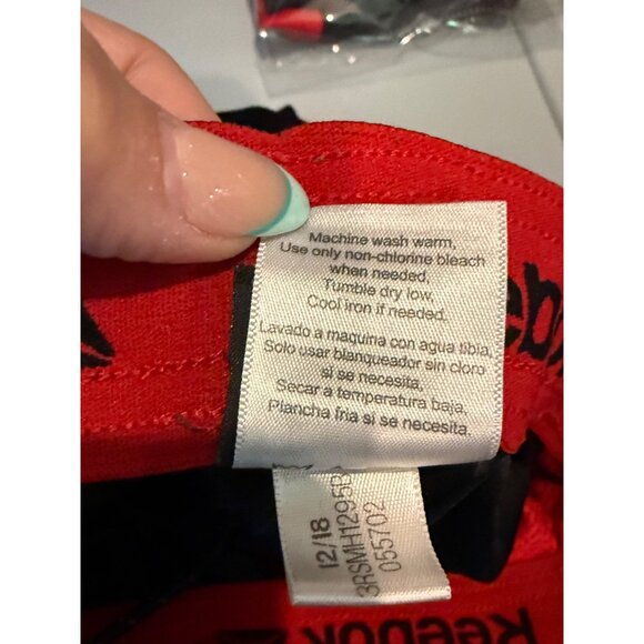 Reebok Mens Athletic Shorts Med Black & Red With Drawstring Waist - Picture 16 of 16